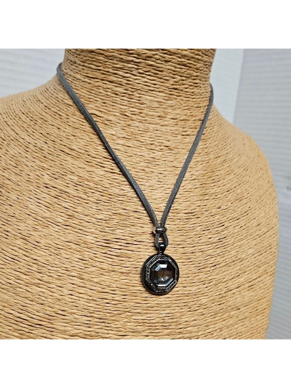Vintage Lia Sophia Octagon Gray & Black Crystals On Hematite Pendant Necklace
